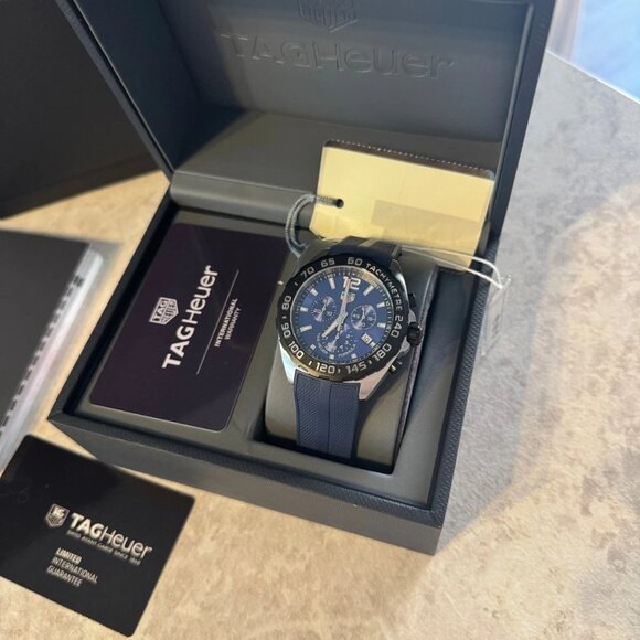 Authentic TAG Heuer Formula 1 Chronograph Quartz Blue Rubber Watch - Picture 10 of 11